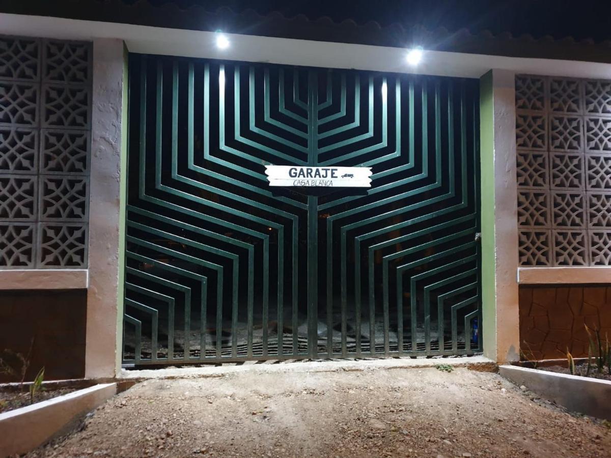 Casa Blanca Puerto Lopez Daire Dış mekan fotoğraf